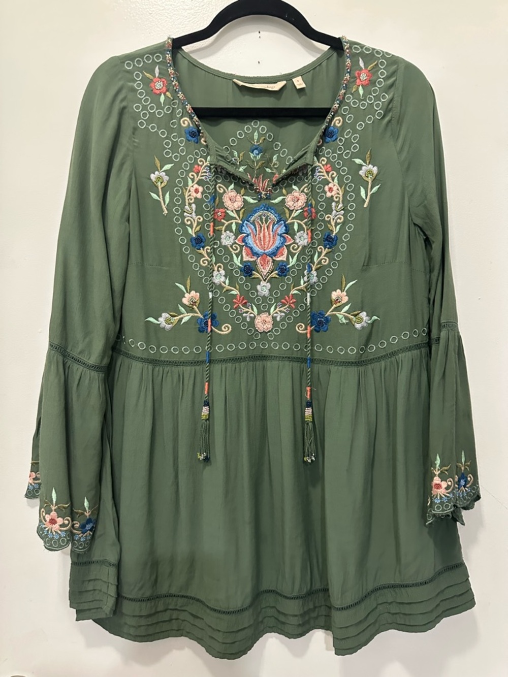 Soft Surroundings Olive Green Viscose Embroidery Embellished Top Sz S - Picture 2 of 6